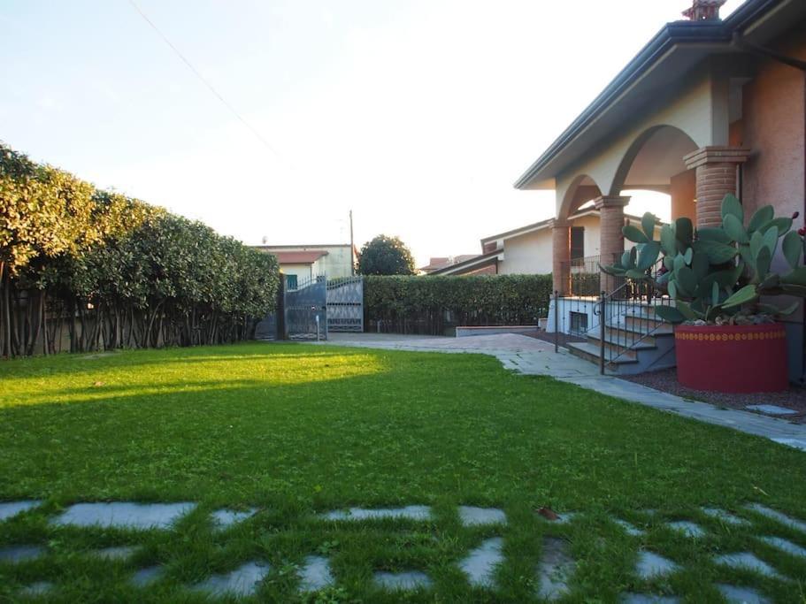 La Casa Di Mario Villa Massa  Exterior photo